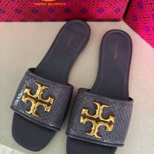 NEW Tory Burch Lavander Snake-Texture Slides with Gold Logo. Size 9 1/2.